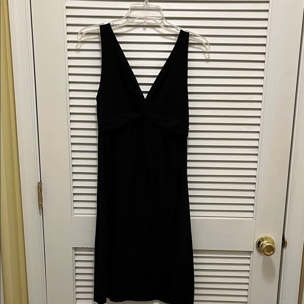 Elegant Black Sleeveless Dress